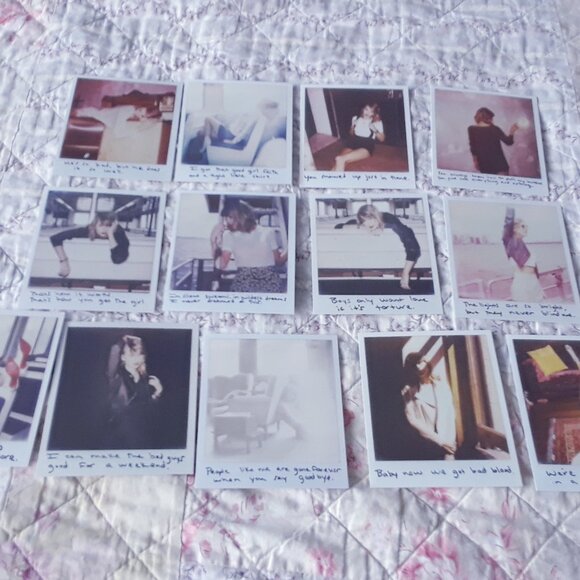 Taylor Swift 1989 Deluxe Photos + Reputation Poster Bundle - Picture 3 of 6